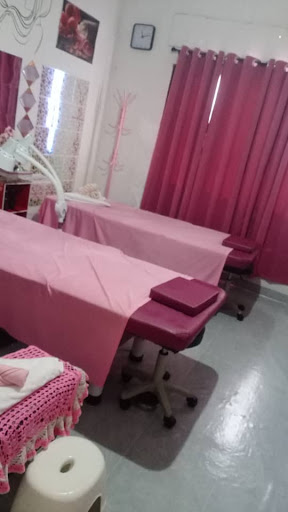 (EFFARIDZ) Urutan tradisional,saraf dan reflexology sungai udang